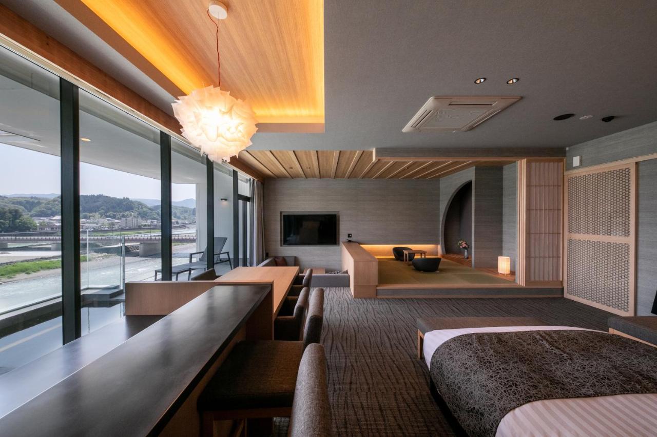 Hitoyoshi Onsen Nabeya Hotel Exterior photo